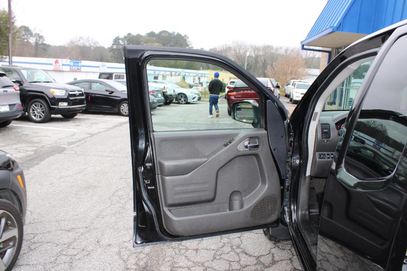 Nissan Frontier King Cab 4x4 SV V6 Auto 2018