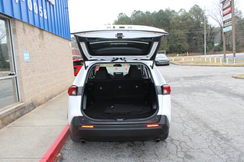 Toyota RAV4 Hybrid LE AWD (Natl) 2021