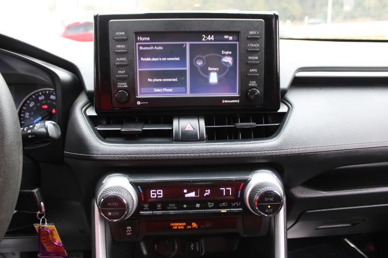 Toyota RAV4 Hybrid LE AWD (Natl) 2021