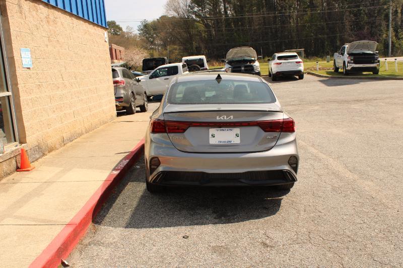 Kia Forte GT-Line IVT 2024