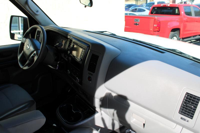 Nissan NV Cargo NV1500 Standard Roof V6 SV 2017