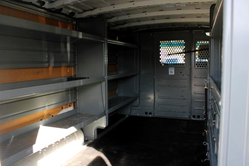 Nissan NV Cargo NV1500 Standard Roof V6 SV 2017