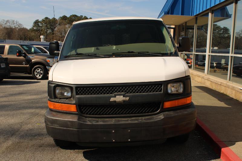 Chevrolet Express Cargo Van RWD 1500 135" 2008