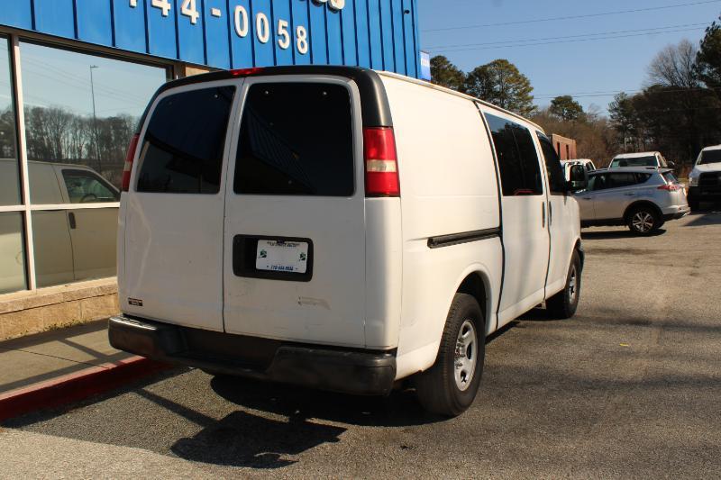 Chevrolet Express Cargo Van RWD 1500 135" 2008