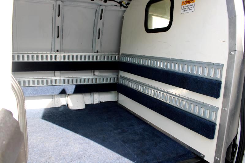 Chevrolet Express Cargo Van RWD 2500 135" 2018