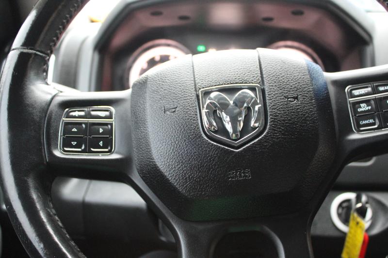 RAM 1500 2WD Reg Cab 140.5" Lone Star 2016