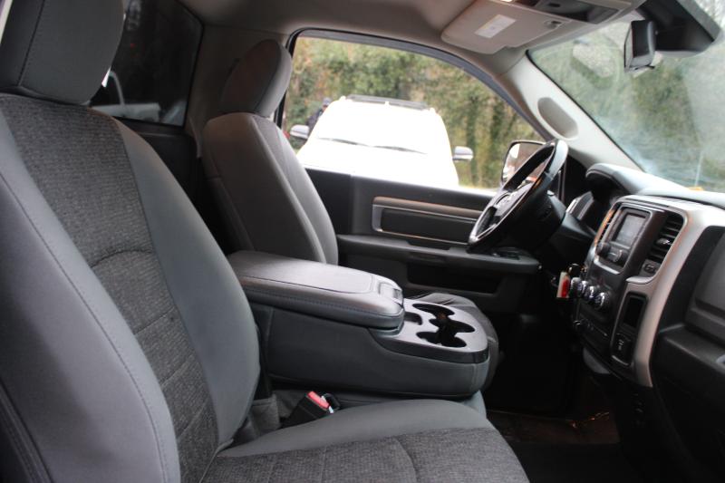 RAM 1500 2WD Reg Cab 140.5" Lone Star 2016