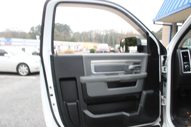 RAM 1500 2WD Reg Cab 140.5" Lone Star 2016