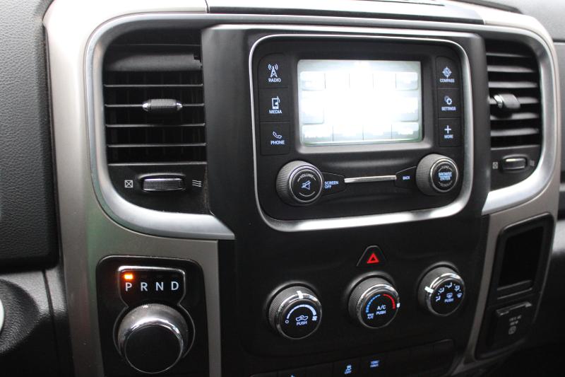 RAM 1500 2WD Reg Cab 140.5" Lone Star 2016