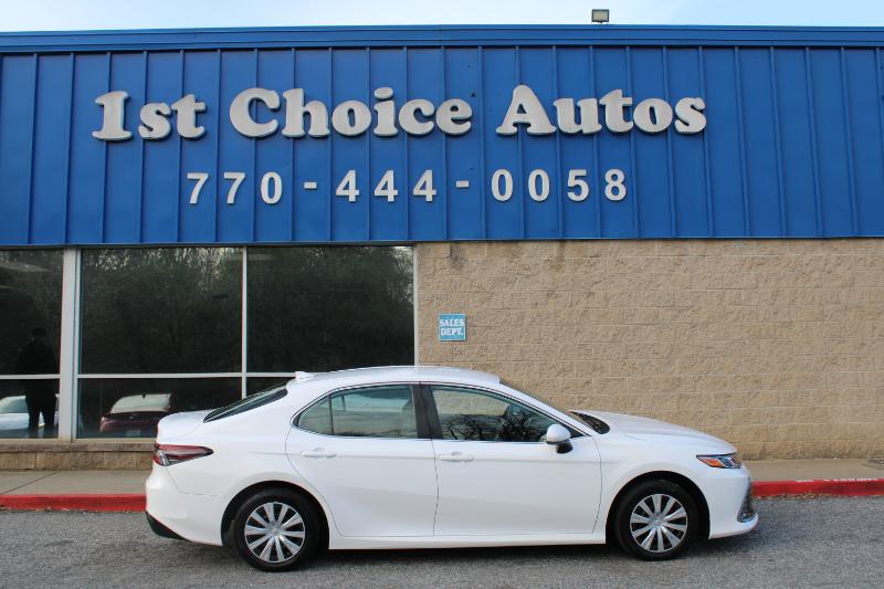 Toyota Camry Hybrid LE CVT (Natl) 2023