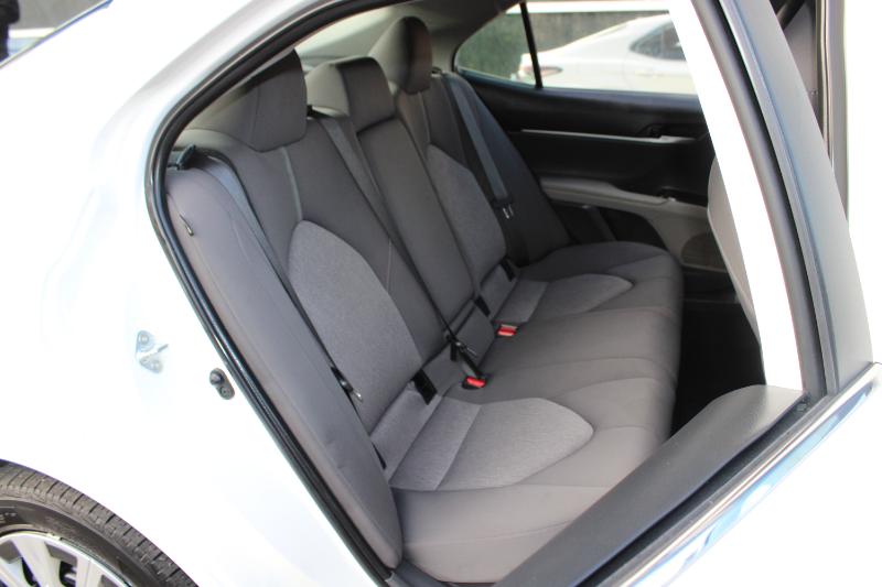 Toyota Camry Hybrid LE CVT (Natl) 2023