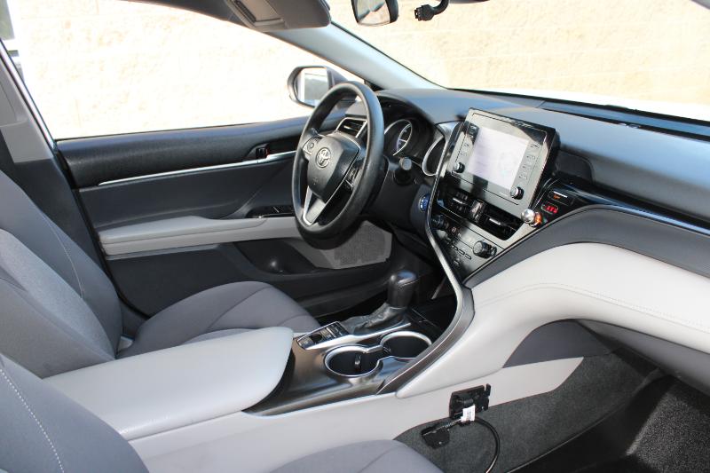 Toyota Camry Hybrid LE CVT (Natl) 2023