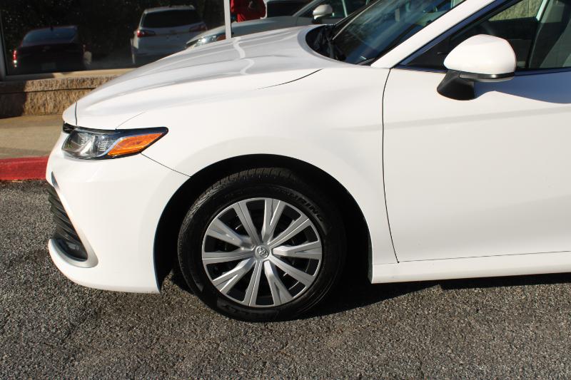 Toyota Camry Hybrid LE CVT (Natl) 2023