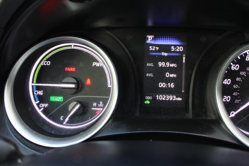 Toyota Camry Hybrid LE CVT (Natl) 2023