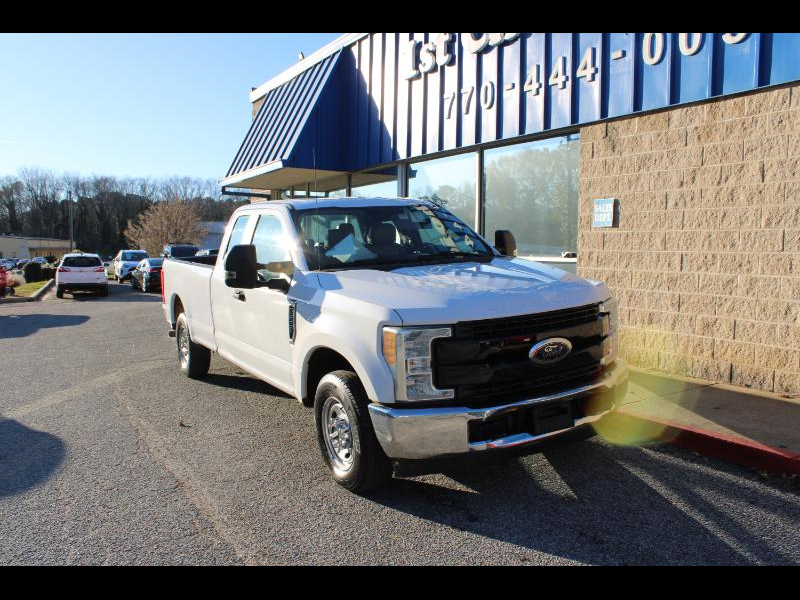 Ford Super Duty F-250 SRW Lariat 2WD SuperCab 8' Box 2017