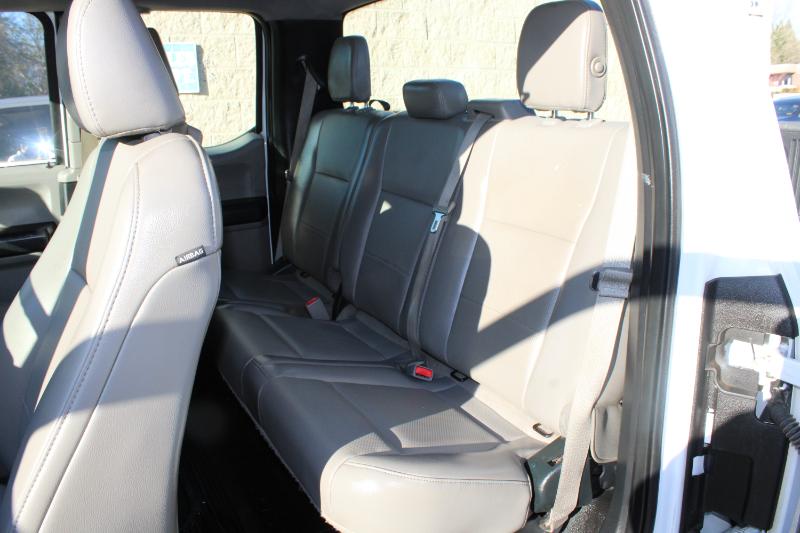 Ford Super Duty F-250 SRW Lariat 2WD SuperCab 8' Box 2017