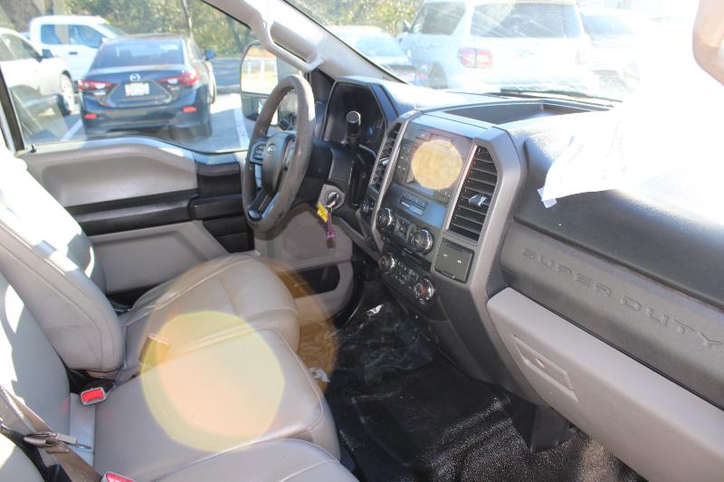 Ford Super Duty F-250 SRW Lariat 2WD SuperCab 8' Box 2017