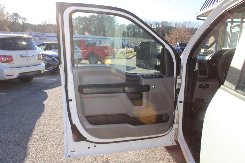 Ford Super Duty F-250 SRW Lariat 2WD SuperCab 8' Box 2017