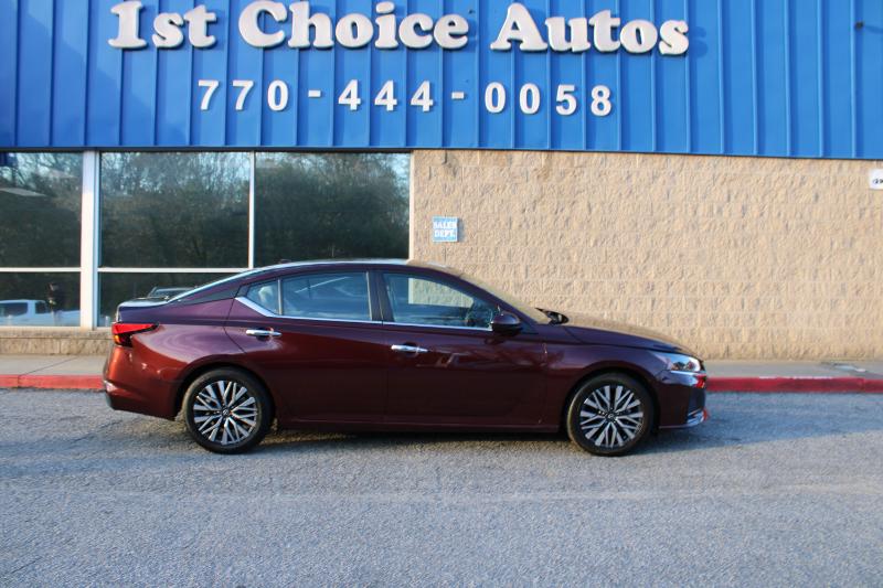 Nissan Altima 2.5 SV Sedan 2023