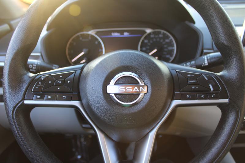 Nissan Altima 2.5 SV Sedan 2023