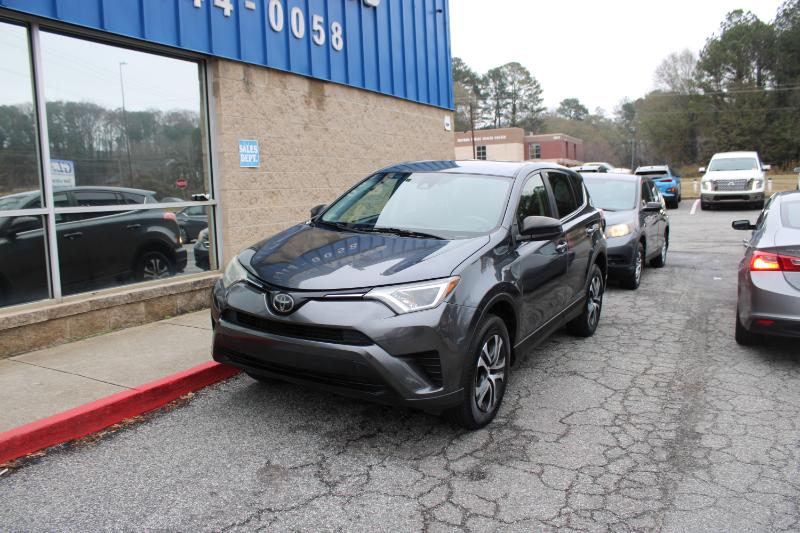 Toyota RAV4 LE FWD (Natl) 2017