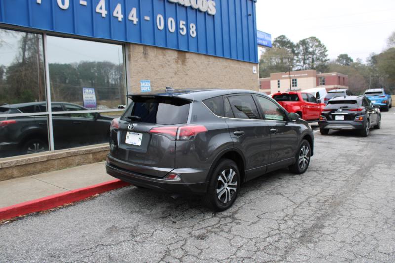 Toyota RAV4 LE FWD (Natl) 2017