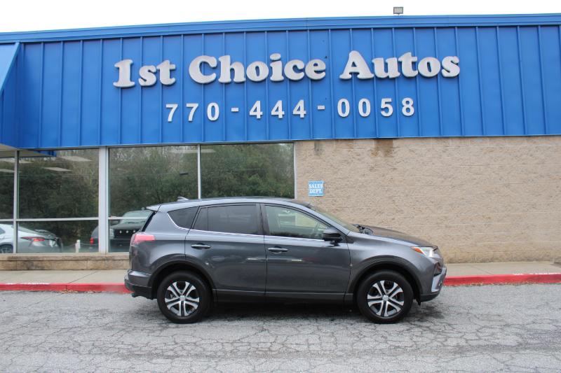 Toyota RAV4 LE FWD (Natl) 2017