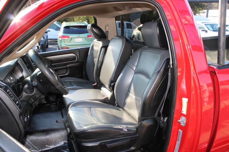 RAM 2500 Tradesman 4x2 Reg Cab 8' Box 2019