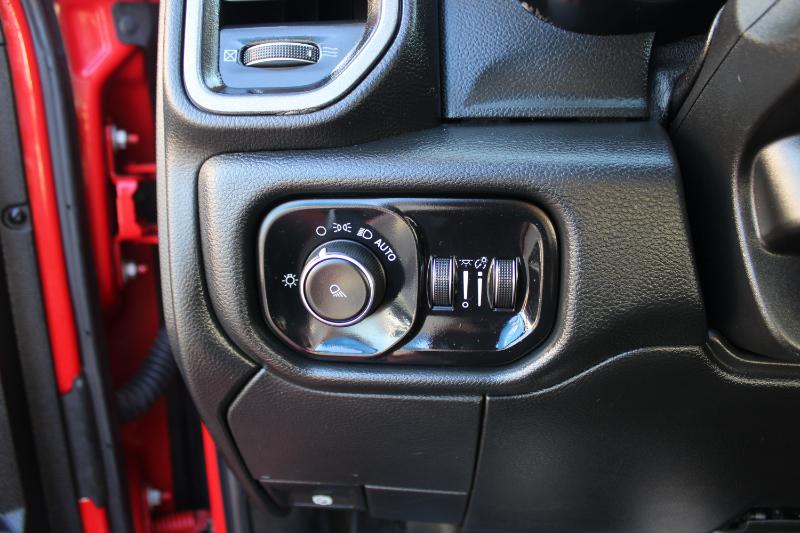 RAM 2500 Tradesman 4x2 Reg Cab 8' Box 2019