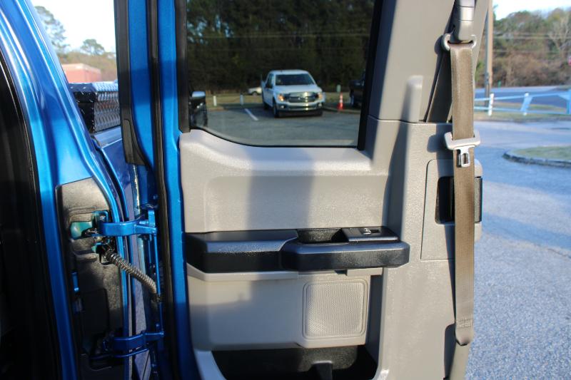 Ford F-150 Lariat 2WD SuperCab 8' Box 2018