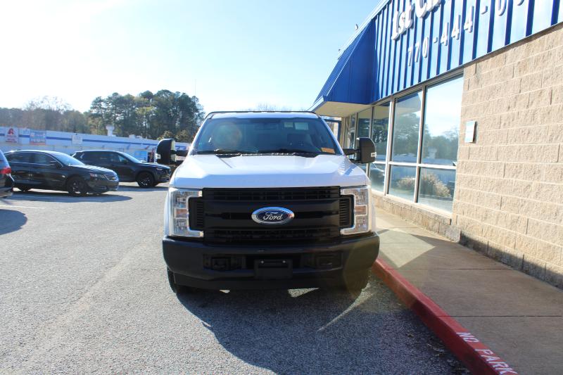 Ford Super Duty F-250 SRW XLT 2WD Reg Cab 8' Box 2018