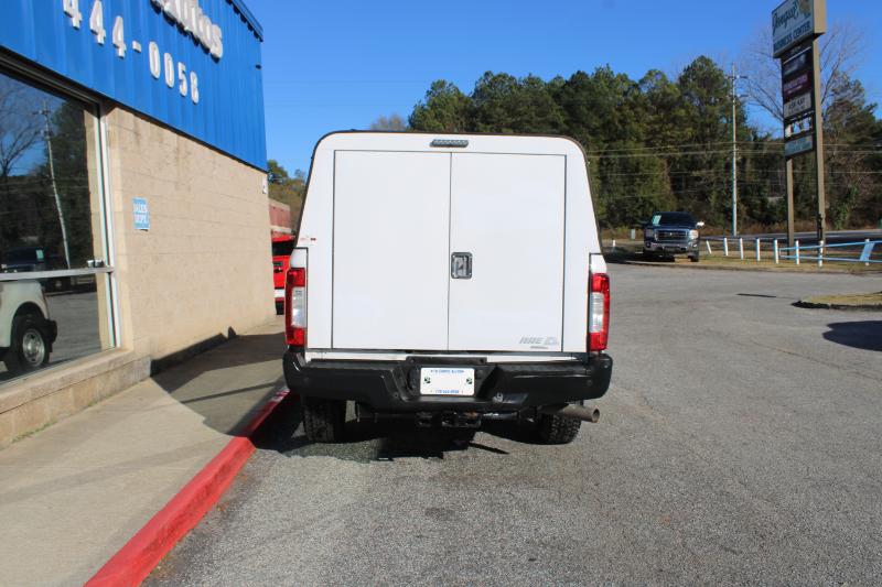 Ford Super Duty F-250 SRW XLT 2WD Reg Cab 8' Box 2018