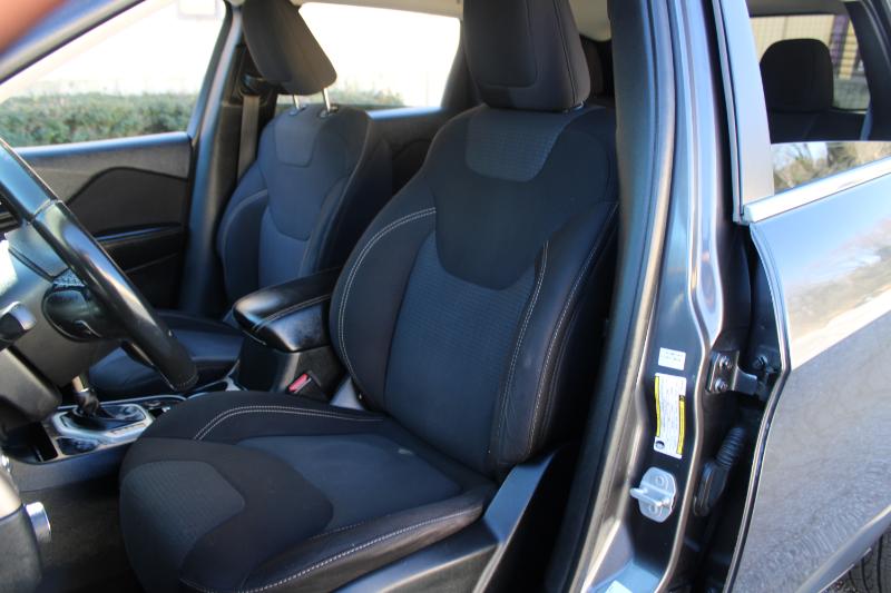 Jeep Cherokee FWD 4dr Latitude 2015