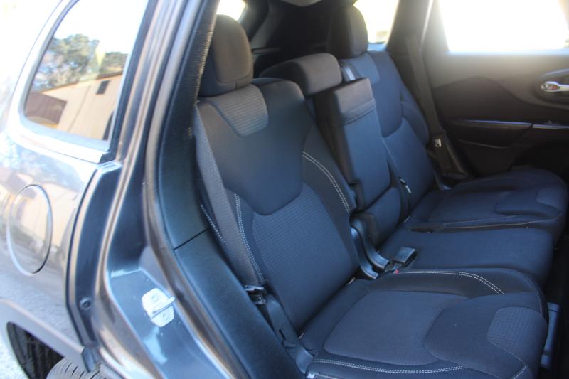 Jeep Cherokee FWD 4dr Latitude 2015