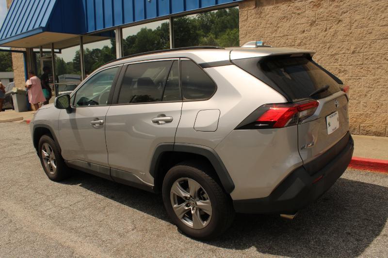 Toyota RAV4 Hybrid XLE AWD (Natl) 2022