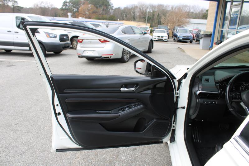 Nissan Altima 2.5 SR AWD Sedan 2020