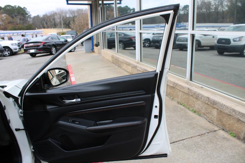 Nissan Altima 2.5 SR AWD Sedan 2020