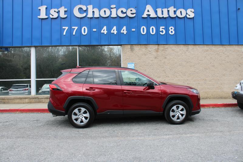 Toyota RAV4 LE FWD (Natl) 2021