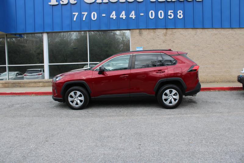 Toyota RAV4 LE FWD (Natl) 2021