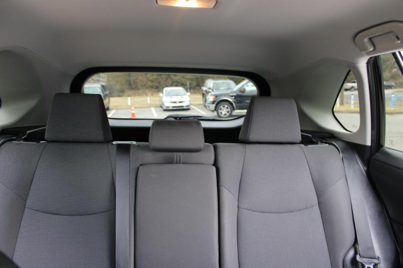 Toyota RAV4 Hybrid LE AWD (Natl) 2019