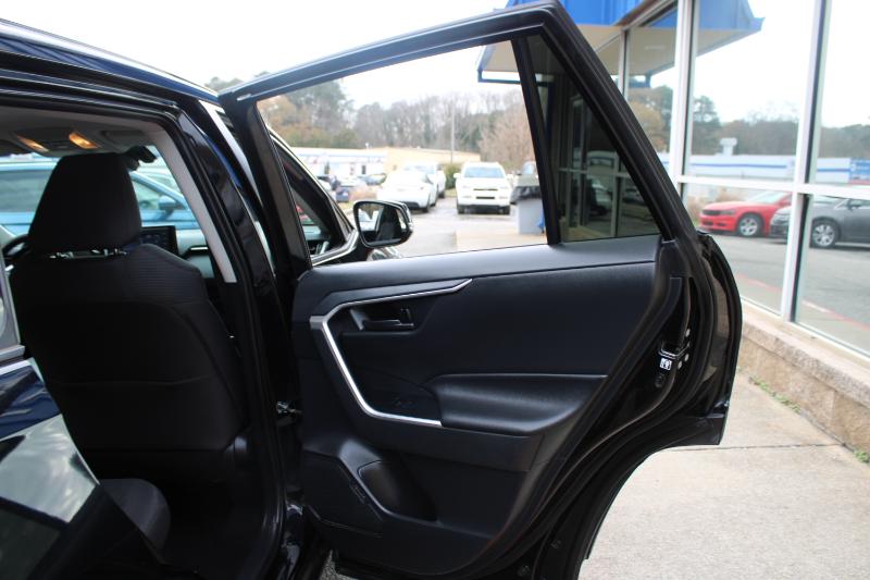 Toyota RAV4 Hybrid LE AWD (Natl) 2019