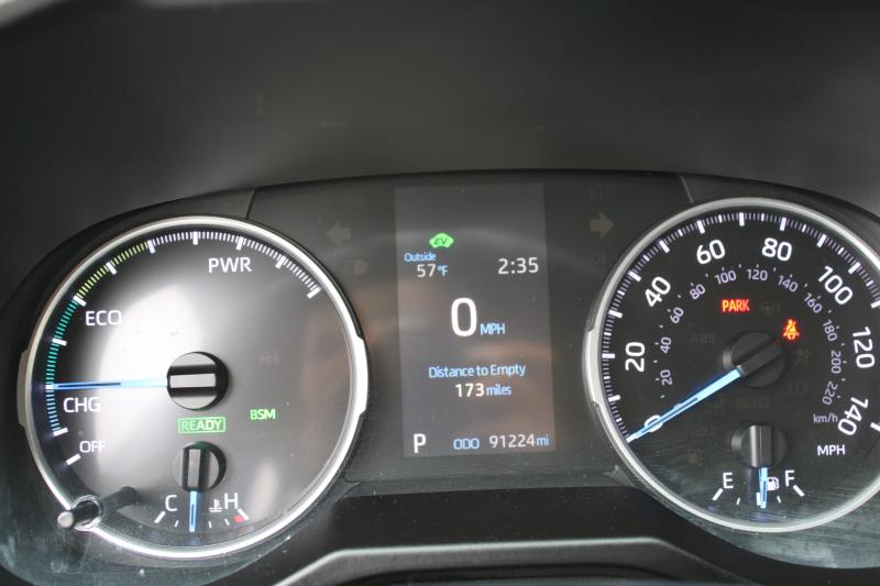 Toyota RAV4 Hybrid LE AWD (Natl) 2019