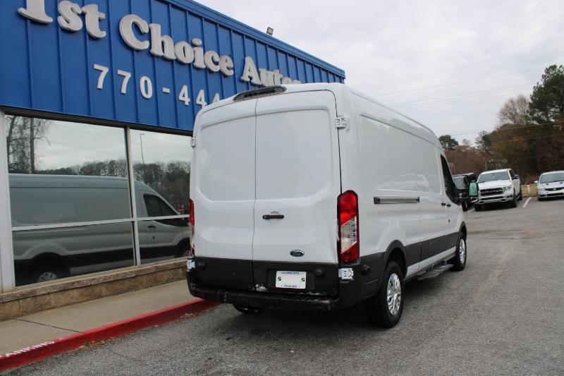 Ford Transit Van T-250 148" Med Rf 9000 GVWR Sliding RH Dr 2018