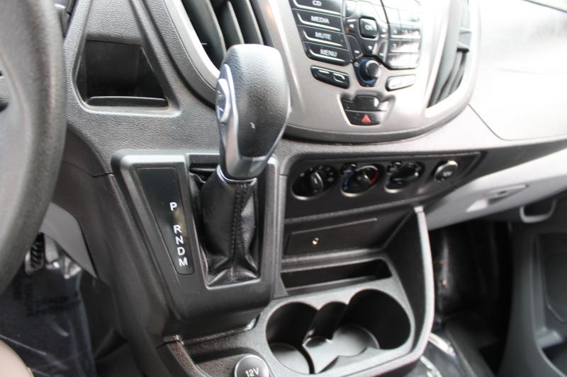 Ford Transit Van T-250 148" Med Rf 9000 GVWR Sliding RH Dr 2018