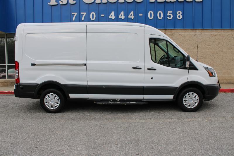 Ford Transit Van T-250 148" Med Rf 9000 GVWR Sliding RH Dr 2018
