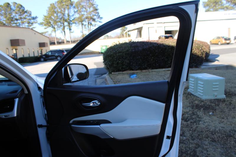 Jeep Cherokee 4WD 4dr Overland 2016