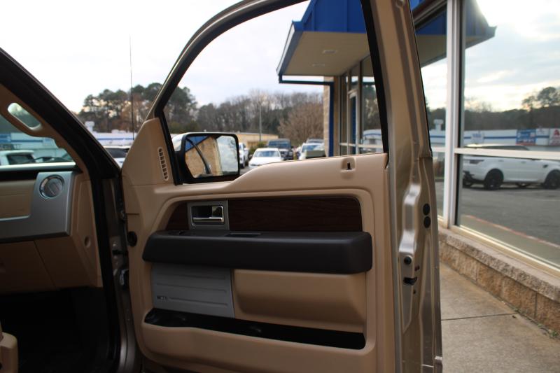 Ford F-150 4WD SuperCab 145" Lariat 2014