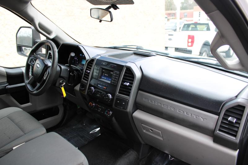 Ford Super Duty F-250 SRW XLT 2WD Reg Cab 8' Box 2019