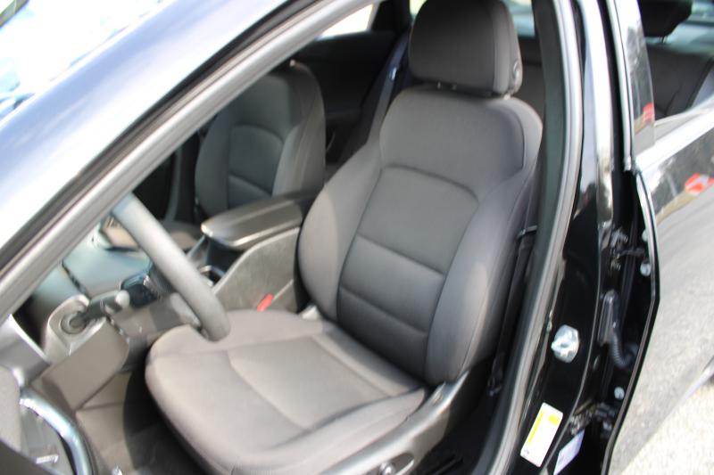 Chevrolet Malibu 4dr Sdn LT 2021