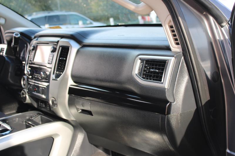 Nissan Titan XD 4x4 Diesel Crew Cab SV 2017